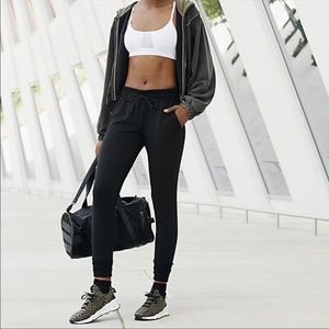 FREE PEOPLE SUNNY DRAWSTRING JOGGER SWEAT PANT • BLACK • NWT • XS